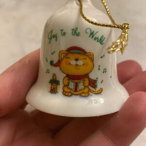 Vintage Joy to the World RUSS Berrie Bell Christmas 2” ornament